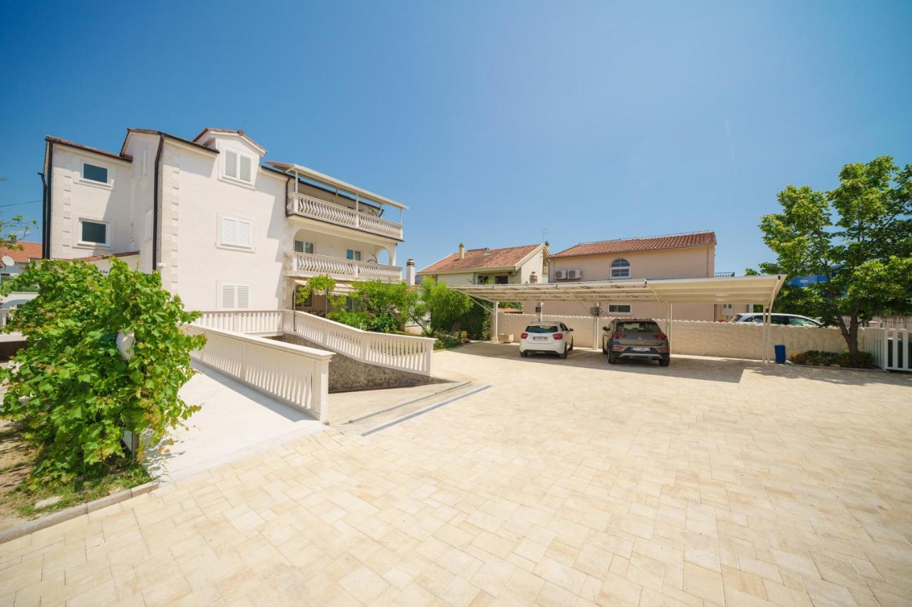 Villa Bianca Vodice Exterior photo